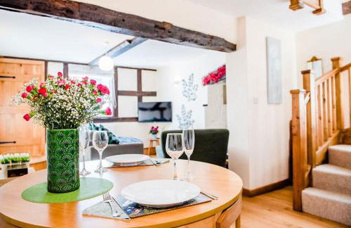 Thursdays Corner Tudor Cottage - Foto 26