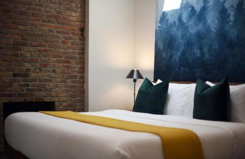 HostWise Stays - The Larryville - Amazing Bathroom, Perfect Location, Custom Build - Foto 26