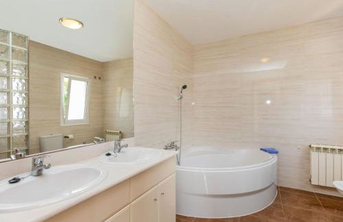 Villa Gaudí by Interhome - Photo 30