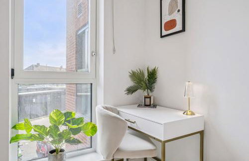 Luxury Apartment - West Wimbledon with Cinema & Game Room, Gym, Parking - Foto 5