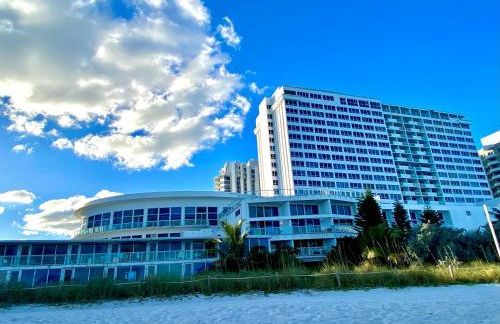 Castle Beach Resort Condo - Panoramic Large Penthouse or Deluxe 1 BR Direct Ocean View and beach access- Updated-Free parking- - Photo 21