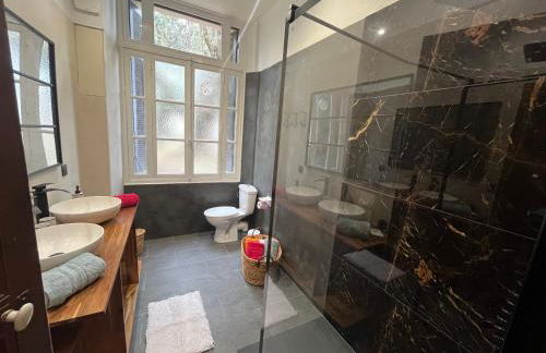 RDC maison de maitre pour 6 personnes avec piscine et jacuzzi - Photo 51