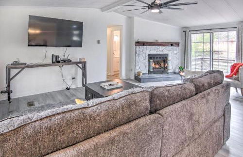 Cozy Asheville Cottage with Grill and Fire Pit! - Foto 4