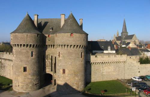 Charmante Maison Rénovée à 500m de la Mer avec Jardin, 2 Chambres, Parking Gratuit - FR-1-306-911 - Foto 11