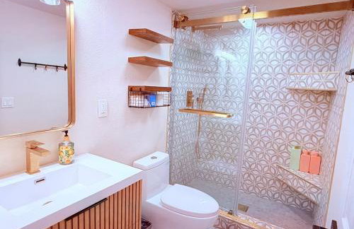 Minutes to ONT Airport And Entire Home With Billiards - Foto 47