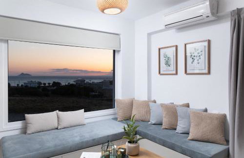 Kalamaki-Sunset - Scenic Sunset & Sea Views - Steps from Shore! - Foto 26