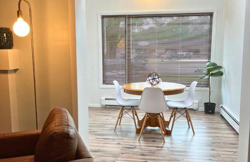 Surf Shack- North Muskegon Oasis - Foto 4