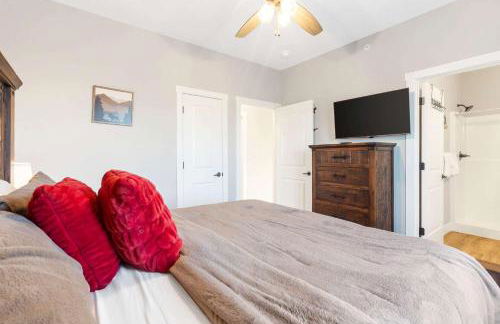 A Birds Eye Bridge View - 5 BDR with Private Hot Tub - Foto 56