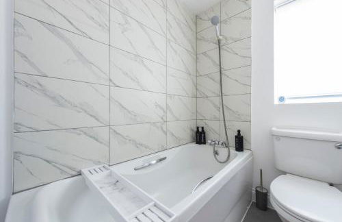 Stunning 5 bedroom detached house in Hornchurch - Foto 34