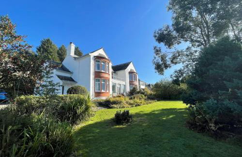 Beautiful 4BR Period Home With Spectacular Views - Pass the Keys - Photo 27