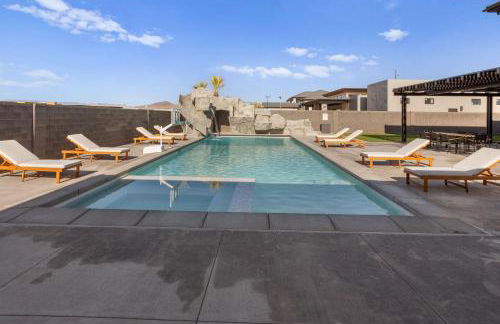 Pecan Valley Oasis - Lux Pool, Sauna and Theater - Foto 51