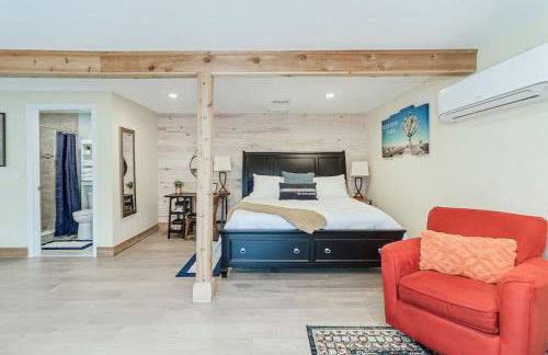 Palm Studio Apartment near Lake Hollingworth - Foto 3