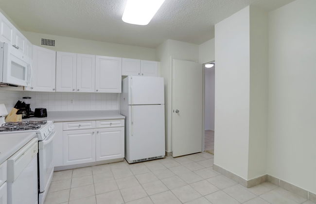 Crystal City Apt Close to Airport - Foto 18