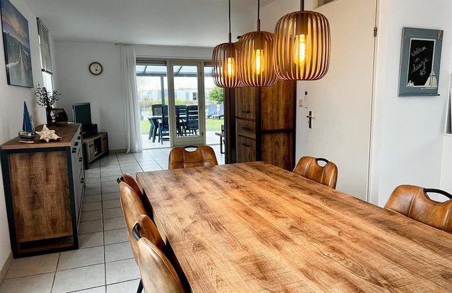 Appealing Bungalow With Garden - Photo 67