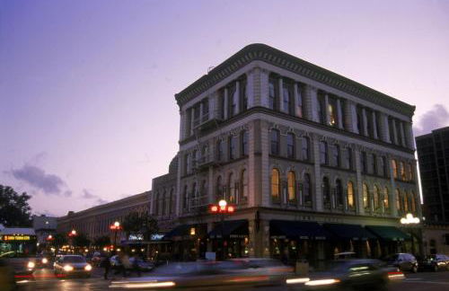 Stylish Gaslamp 1BR Den Patio Walk Everywhere - Foto 25