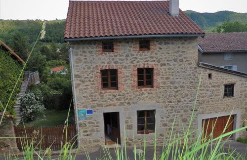 Charmante Maison de Ferme avec Cour Fermée, Proche Loisirs et Nature - FR-1-582-191 - Foto 12