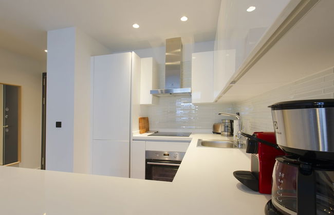 Luxury Residence with Indoor Pool & GYM - Foto 9