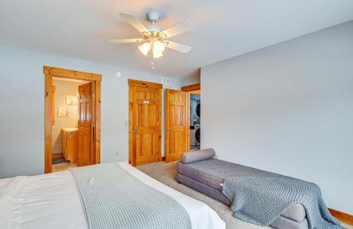 All-Season Lake House Between Okemo and Killington! - Foto 13