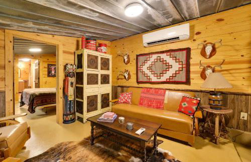 Rural and Horse-Friendly Cabin about 24 Mi to Bandera! - Foto 4