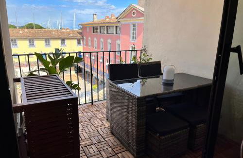 PORT GRIMAUD GOLFE ST TROPEZ BEL APPARTEMENT - Foto 20