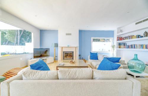 Preciosa villa con piscina, jardín y vistas al mar WIFI - Foto 12