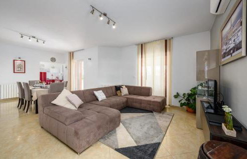 Lovely Home In Radetici With Wifi - Foto 5