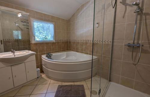 Charmante maison de campagne avec jardin privé, près de Paris et Orléans, idéale pour familles - FR-1-590-136 - Foto 7