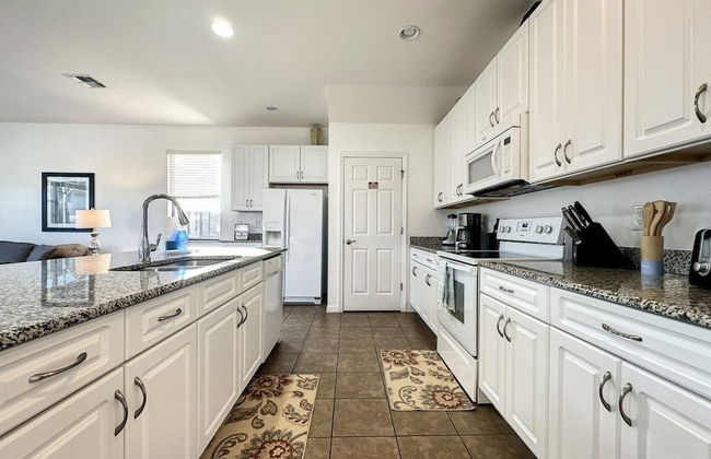 5 Bed South Facing Pool Close To Disney 5 Bedroom Villa by RedAwning - Photo 15