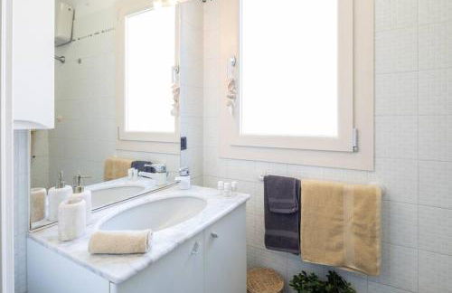 [Art of Living] 100 meters from the sea. - Foto 15