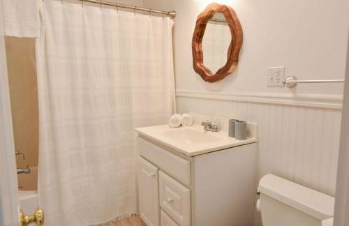 Spacious Beach House 6 Min Walk to Beach - Foto 14