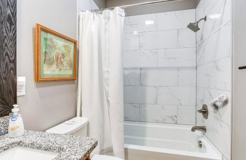 Lake Views and Golf Access at Secluded Drasco Lodge - Foto 15