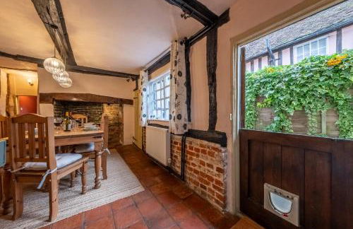 Medieval cottage in rural village - Duke's Lodge - Photo 14