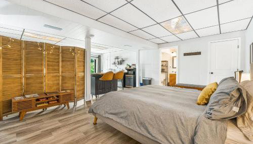 Romantic Garden Studio - 1BR - Indoor Fireplace - Foto 5