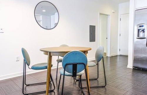 Spacious 2BD 2BA with Huge Balcony, Near Venice Beach & Fun! - Foto 7