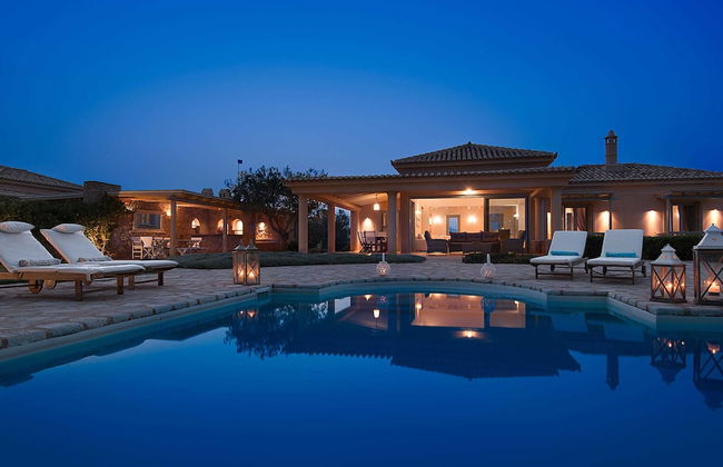 Luxurious Villa in Peloponnese With Pool - Foto 11