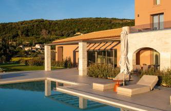 Reveli Suites - Photo 1