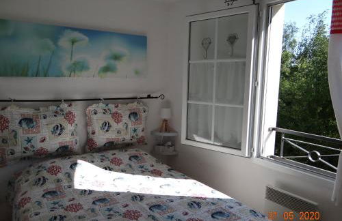 Villa Sérena la forêt et la plage à quelques minutes! - Foto 16