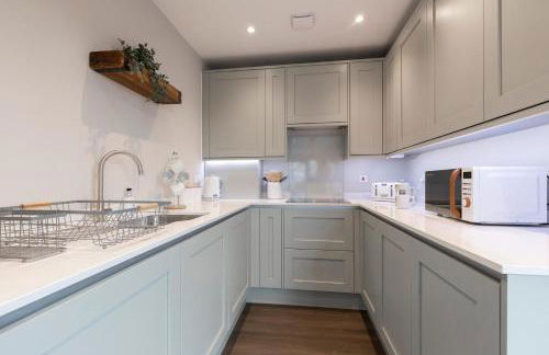 Elliot Oliver - Stunning Three Bedroom Penthouse With Large Terrace & Parking - Foto 4