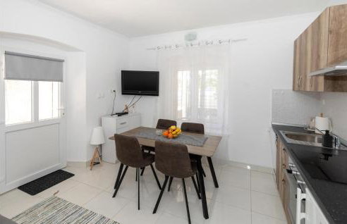 1 Bedroom Nice Home In Rogotin - Photo 21