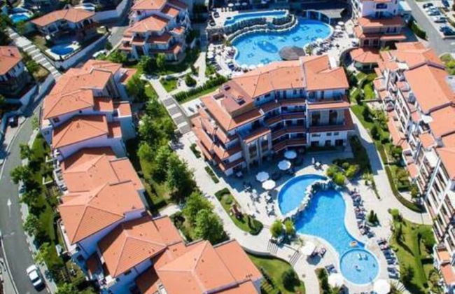 Honeypot Villa - Photo 1