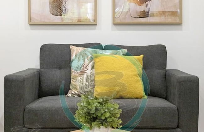 Urbanretreat Modern Outdoor Dining Backyard - Foto 16