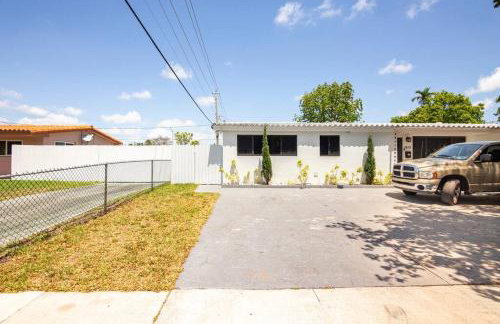 Private Double Room Near Miami Clinics - Photo 30