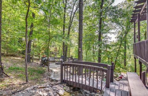 3 Mi to Table Rock Lake Cabin with Fire Pit! - Foto 29