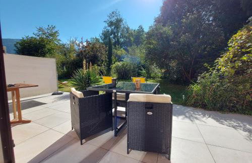 Centre St Jorioz : Charmant et spacieux studio avec terrasse et jardin privatif - Photo 3