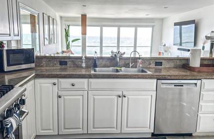 Malibu Beachfront Home with Rock Spa Ocean Views & Huge Deck - Foto 18