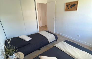 Appartement 2 chambres dans résidence avec piscine et parking - Foto 11