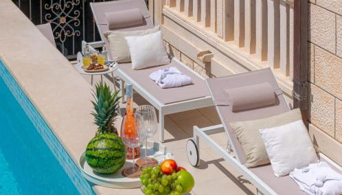 Apartment Barbara with Private pool - Foto 3, sunbed, towels