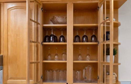 Stunning 2 Bedroom 1 Bath Home near BART - Photo 52