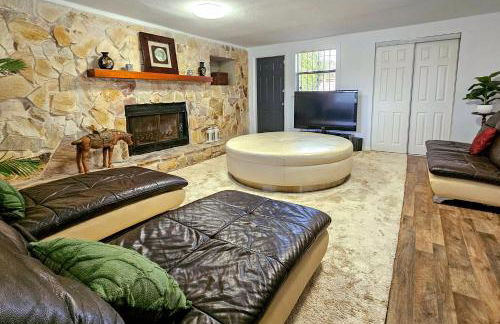 2 Mi to Cocoa Riverfront Park Home with Patio! - Foto 8