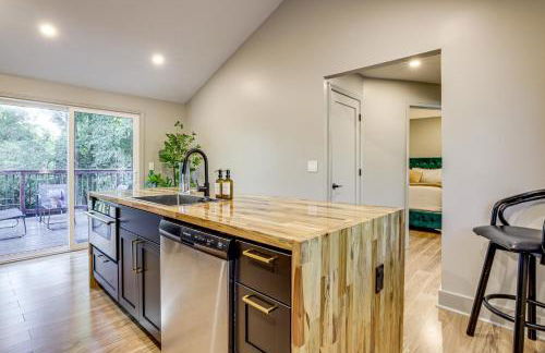 Decatur Gem Modern Kitchen, Deck and Fireplace! - Foto 10